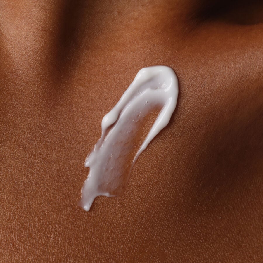 natural-moisturizing-factors-inulin-body-lotion-i2 ORD-Body-Care-Bundles-Brief-NMF-application-shot.jpg