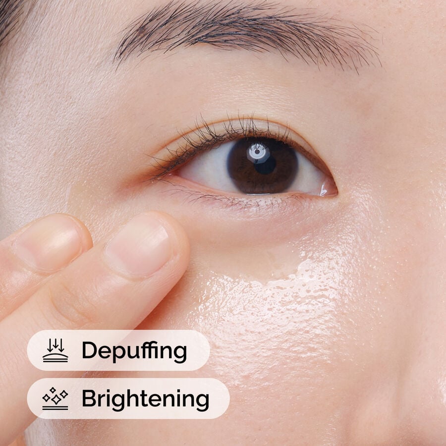 caffeine-solution-5-egcg-eye-serum-i2 ord-caffeine-solution-egcg-model-application-with-benefits.jpg