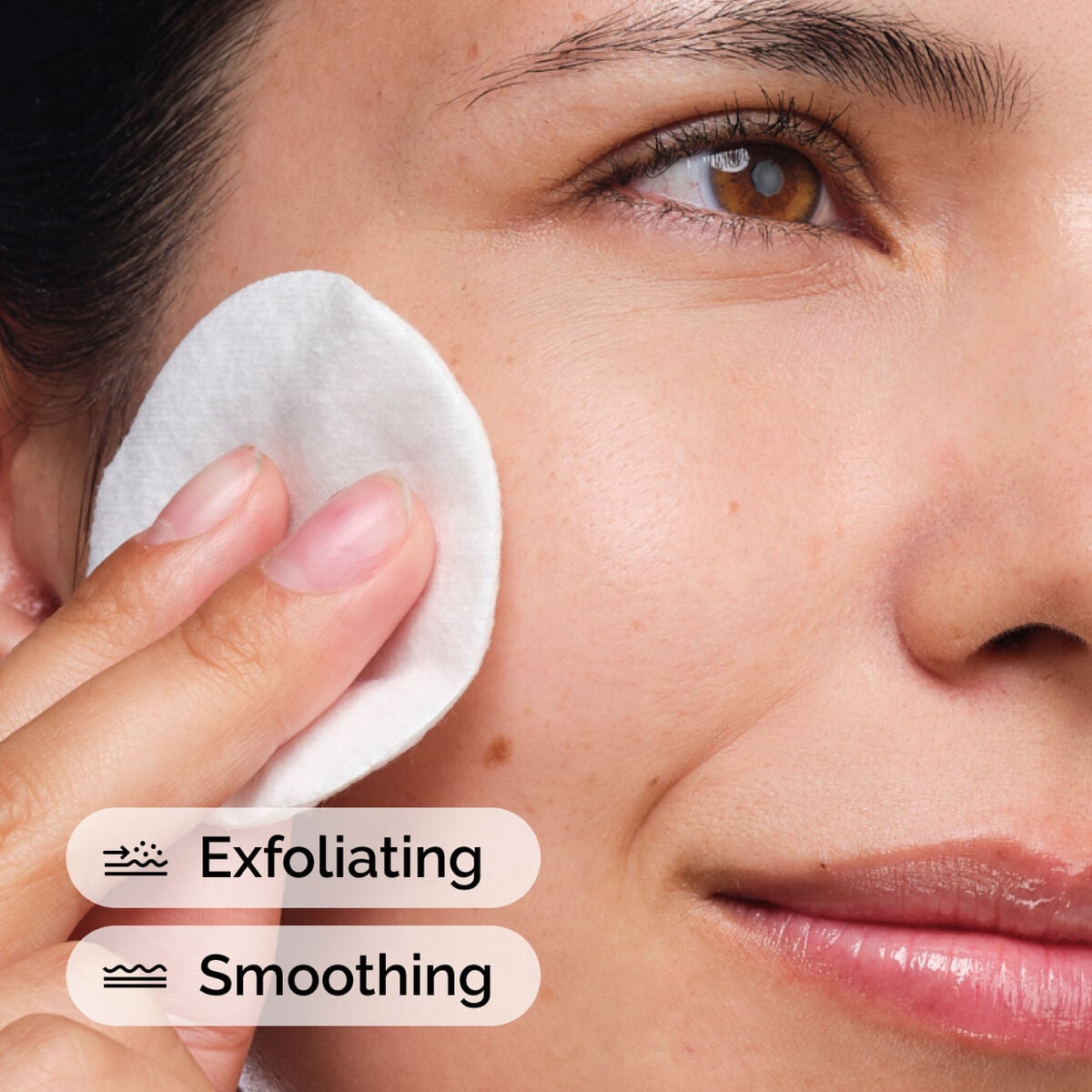 glycolic-acid-7-exfoliating-toner-y5 ord-glycolic-acid-exfoliating-toner-model-application-with-benefits.jpg